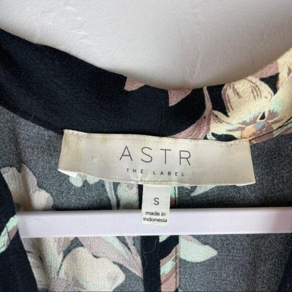 ASTR‎ The Label Black Floral Wrap Front High Low Dress V-Neck Women's Size Small - Picture 7 of 10
